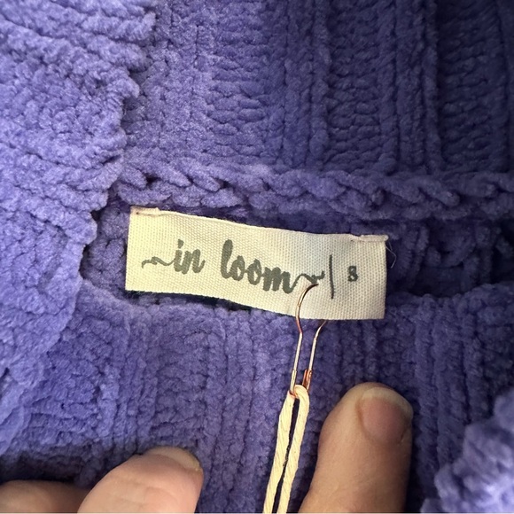 Loom Periwinkle Knit Sweater Soft and Cozy Size Small - Picture 4 of 6